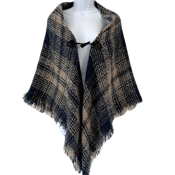 INC International Concepts Accessories - INC International Company/ Buttoned knit soft shawl/ Blue & beige / Size O/S